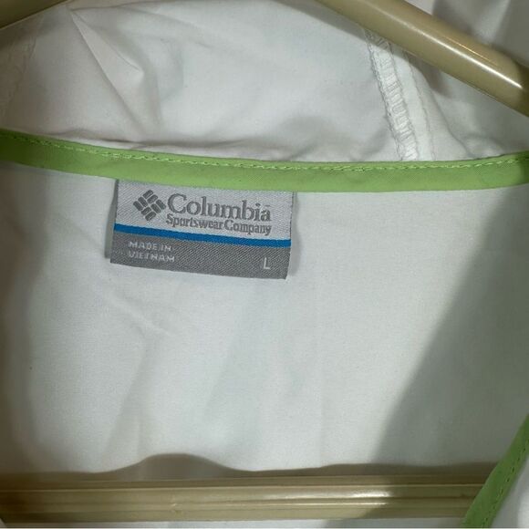 Columbia White, Green, and Blue Women's Jacket - Picture 6 of 11